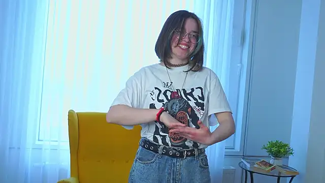 KarrenPear's cam snapshot