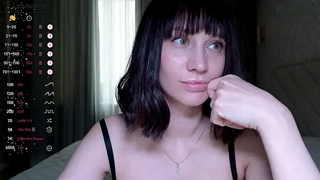 Alice_Wonders's cam snapshot