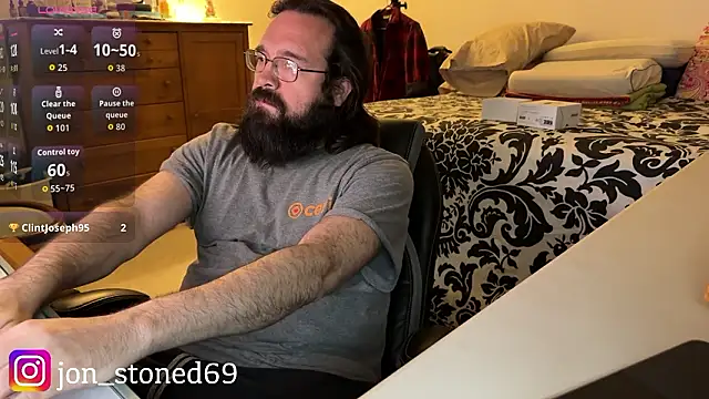 beardedfantasydaddy live sex cam