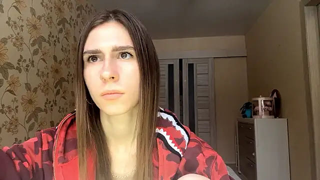 ElsieKuhlmann live sex cam