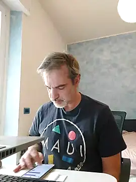 Marcolino183 live sex cam