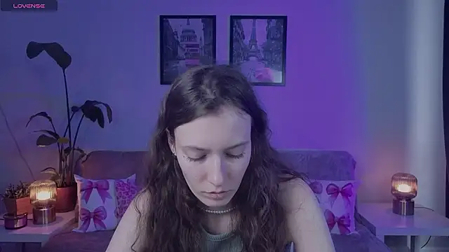 VioletaBloom live sex cam