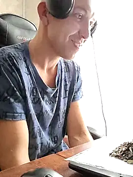 _uncle_Mitya-43_'s cam snapshot