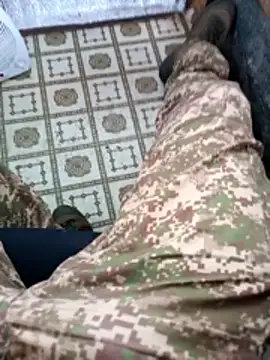 vladyslav18_'s cam snapshot