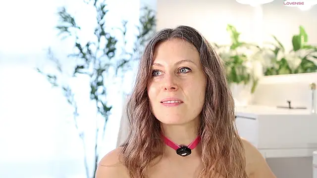 AnnittaStar live sex cam