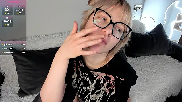 DorineSwary's cam snapshot