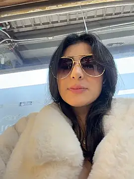 fiorella_paris's cam snapshot