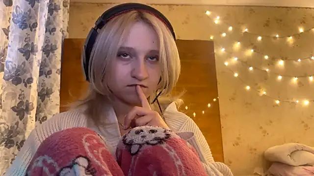 julysflowers's cam snapshot