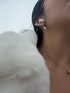 fiorella_paris's cam snapshot