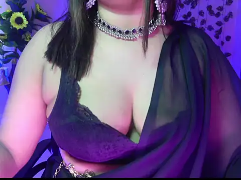 Saira_Hotty's cam snapshot