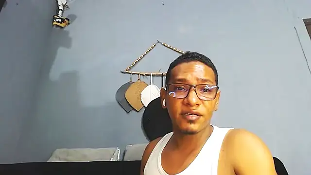 Grandeygruesa1 live sex cam