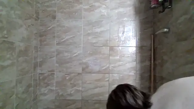 AverageRose's cam snapshot