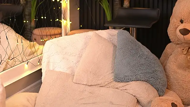 LuxenNoir's cam snapshot