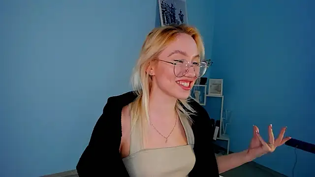 MaidaMedders's cam snapshot