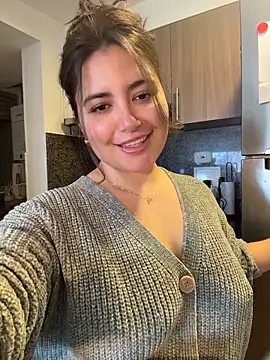 sukhakunis1 live sex cam