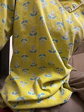 Modelbigbobs's cam snapshot