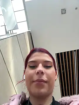 RiriRoseey live sex cam