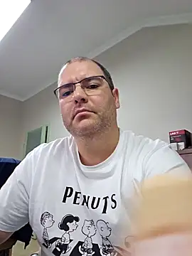 Andrew1900529 live sex cam