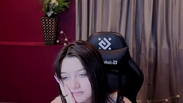 xxxnaughtyfoxyxxx's cam snapshot