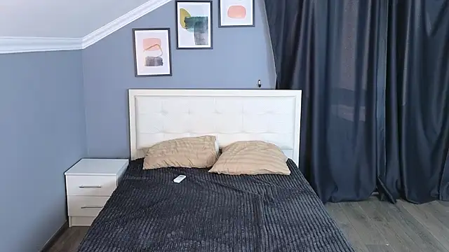 Naomi_Demio's cam snapshot