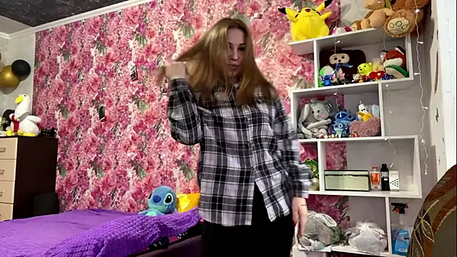 TraciBallena's cam snapshot