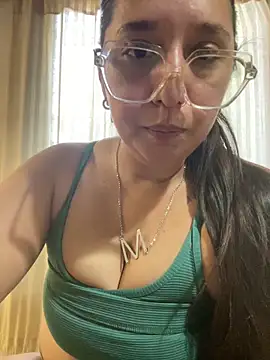 Soy_maiaa4 live sex cam