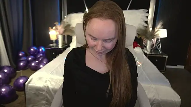 MiaRedFox live sex cam