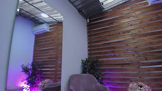 _MeganRain live sex cam