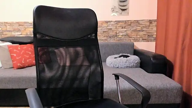 HotHunkTrainer live sex cam