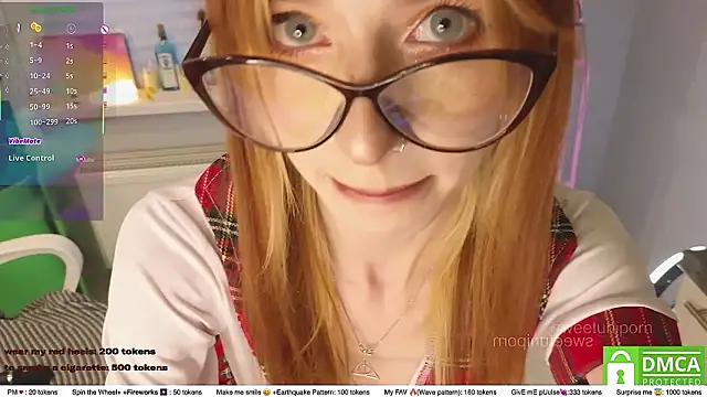 sweetuniporn's cam snapshot