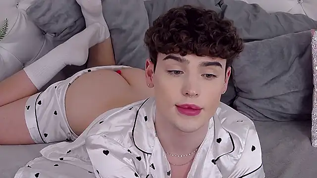 RobbyCharming's cam snapshot