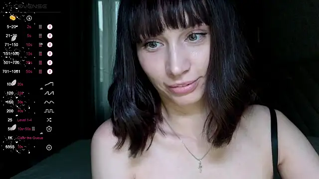 Alice_Wonders live sex cam