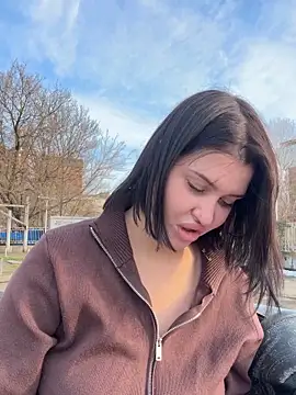 KikiWatson live sex cam