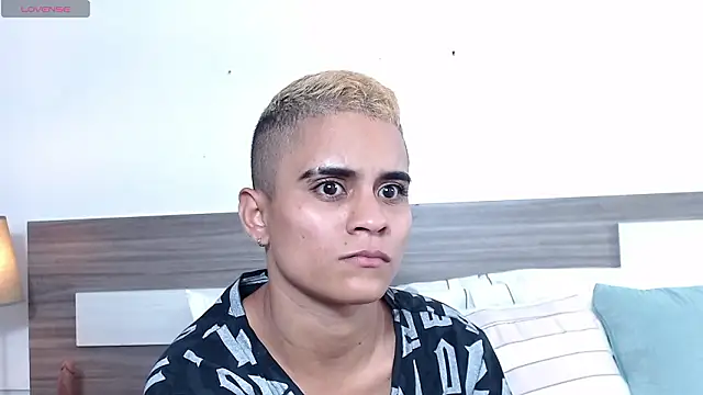 Liiamthompson's cam snapshot