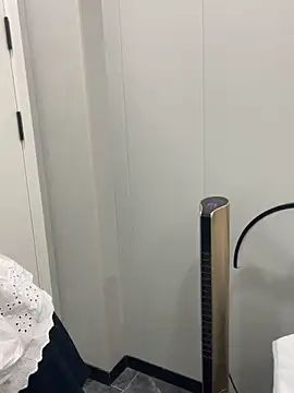 940940_1688's cam snapshot