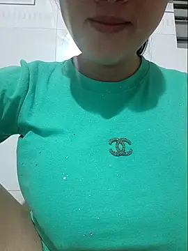 Shine_Mai live sex cam