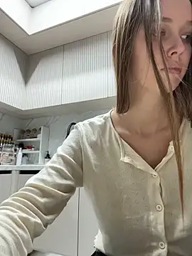 ElliRose live sex cam