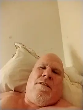 Reddog833 live sex cam