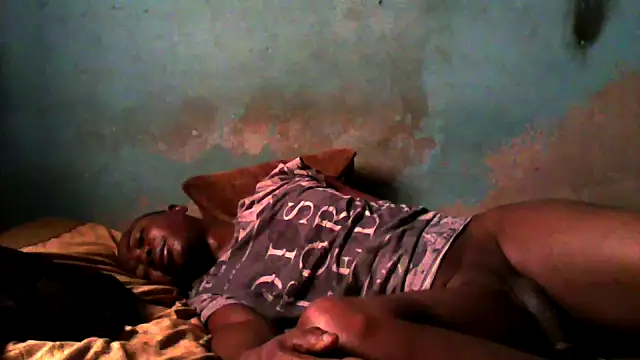 little__joy's cam snapshot