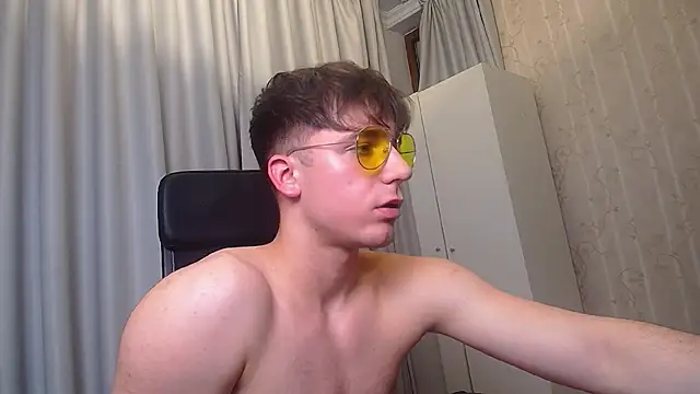 KellenWest's cam snapshot