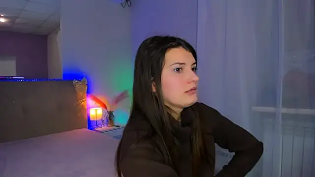 Laura_Leee's cam snapshot