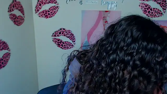 _SusieSu_'s cam snapshot