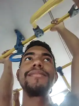 Reynold2608 live sex cam