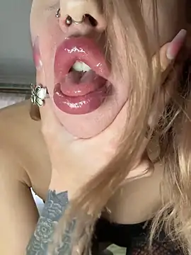 Nancyhot777 live sex cam