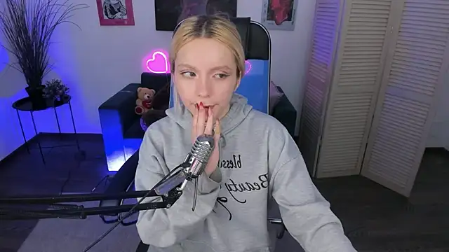 AuroraWrenfield live sex cam