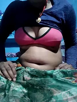 Queen_chayna's cam snapshot