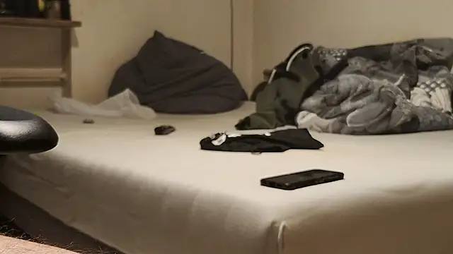 Alphapimmelchen live sex cam