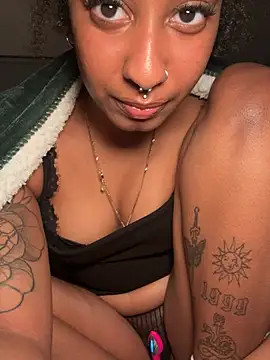 Your_Paris live sex cam