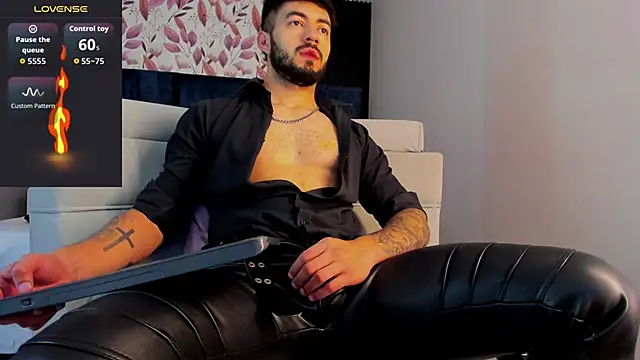 MarkWalker__ live sex cam
