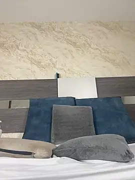 Sophie-Hills's cam snapshot